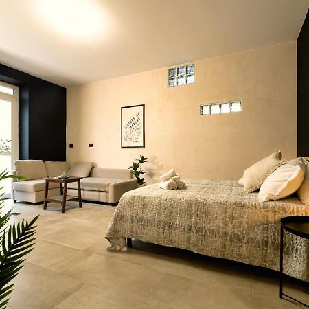 Residence La Corte - Bilocale 3 Novara Esterno foto