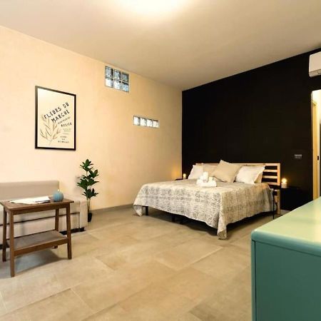 Residence La Corte - Bilocale 3 Novara Esterno foto