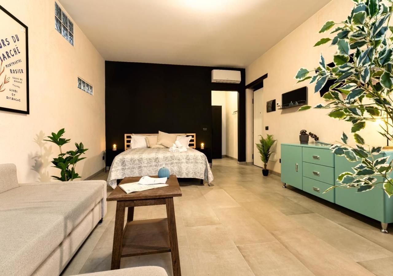 Residence La Corte - Bilocale 3 Novara Esterno foto